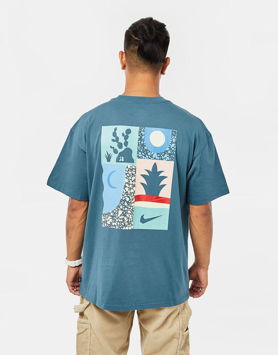 Green and blue nike cheap shirt