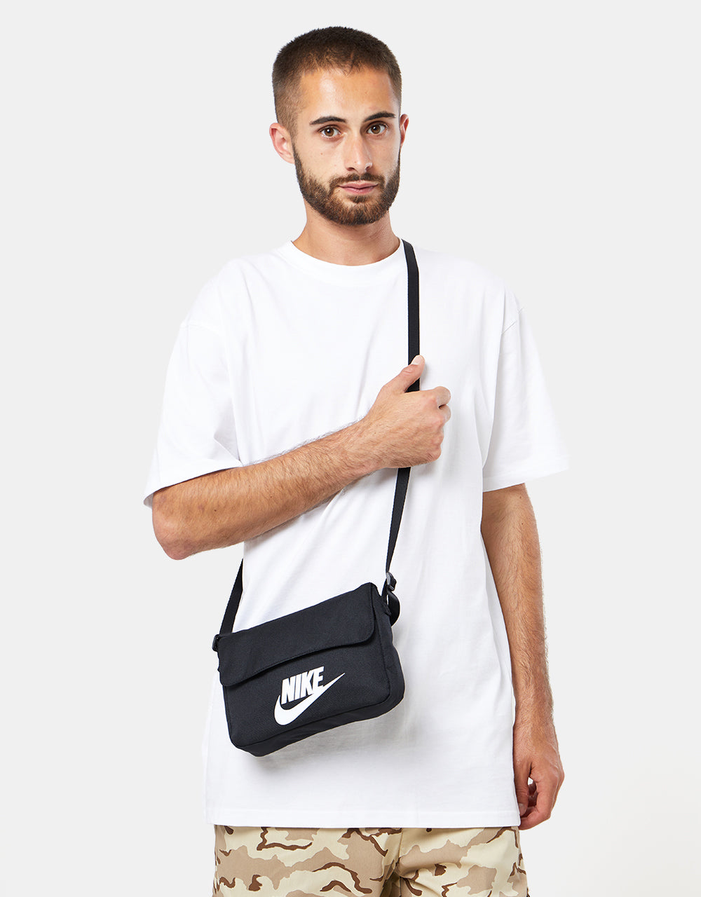 Nike SB Futura Cross Body Bag - Black/Black/White – Route One