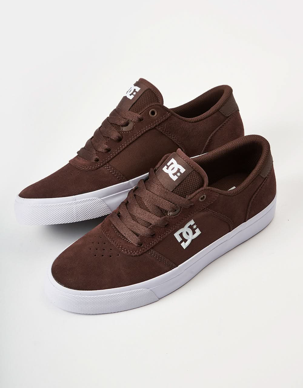 DC Teknic Skate Shoes - Chocolate Brown