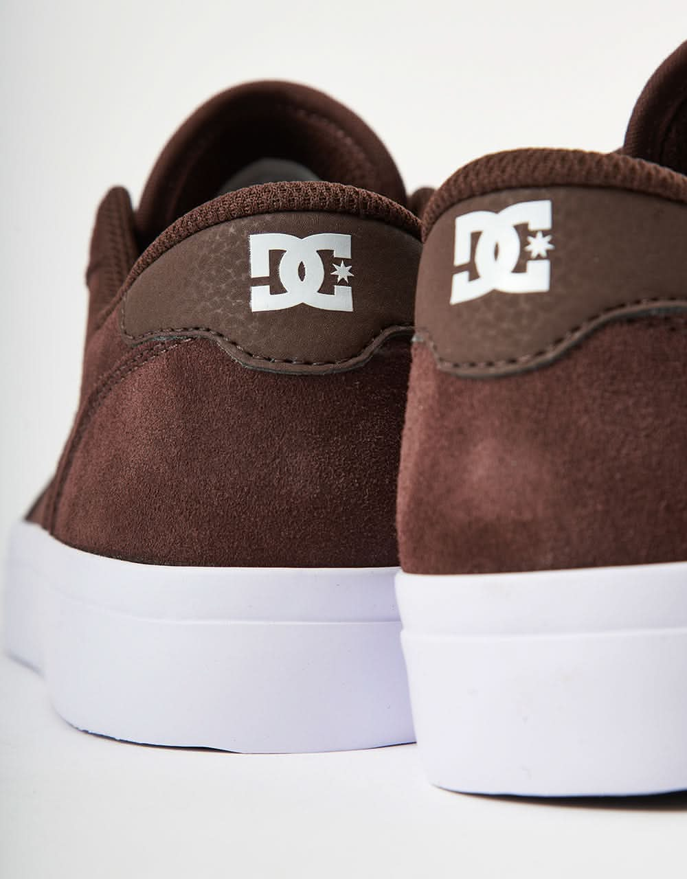 DC Teknic Skate Shoes - Chocolate Brown