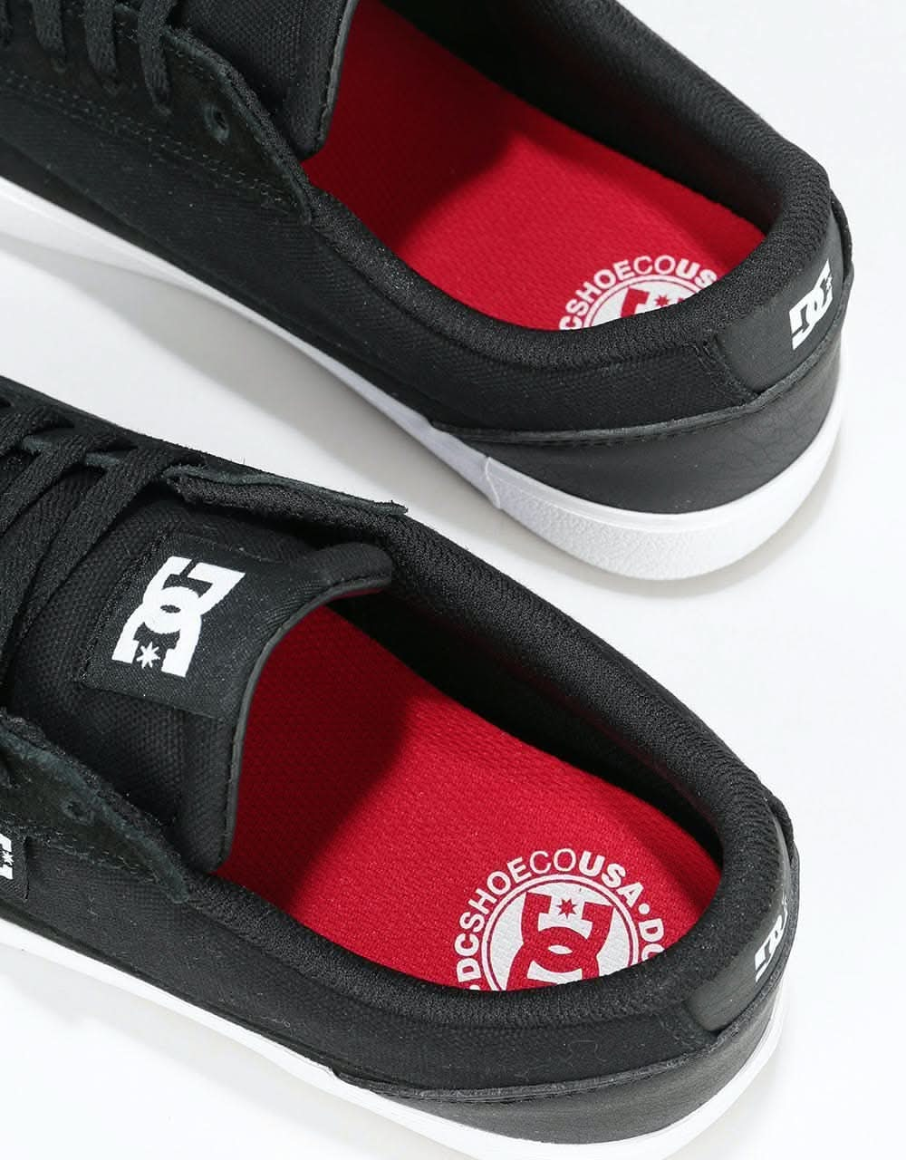 Lynnfield s hot sale skate shoes