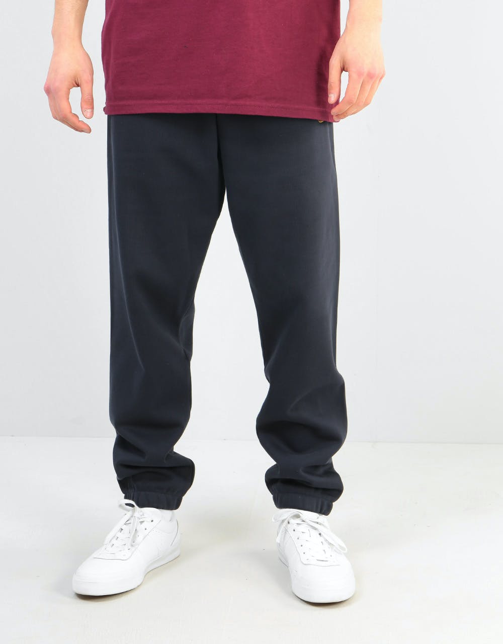 Carhartt WIP Chase Sweatpants - Dark Navy/Gold – Route One