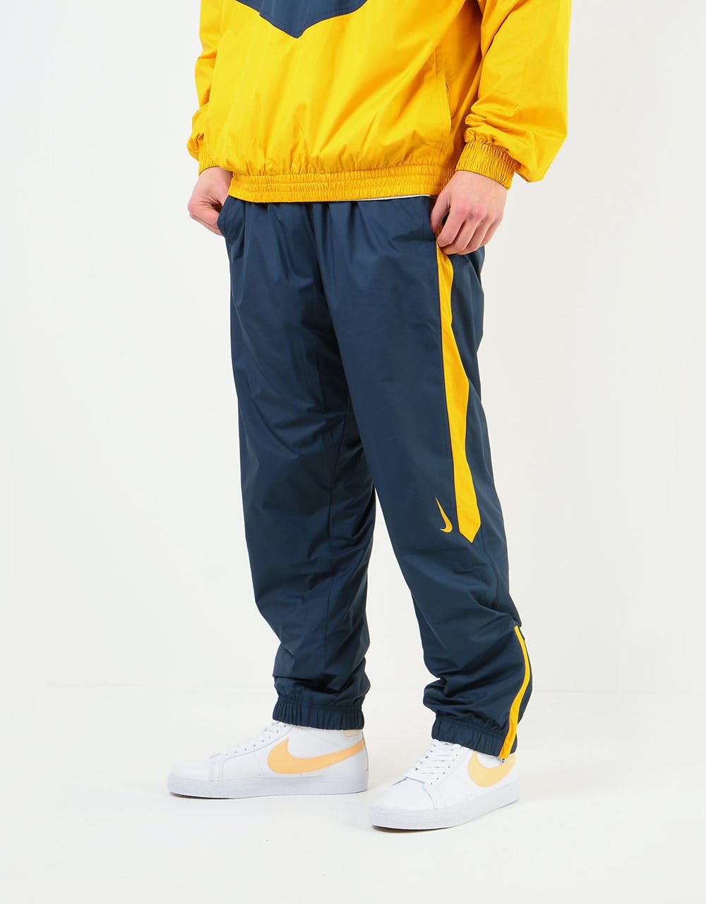 Nike sb swoosh skate track pants hot sale