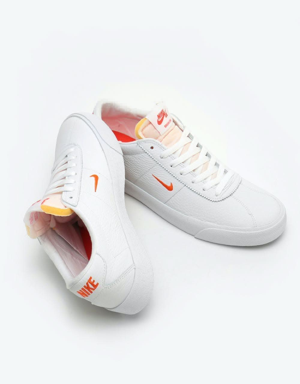 Nike sb zoom hot sale bruin white