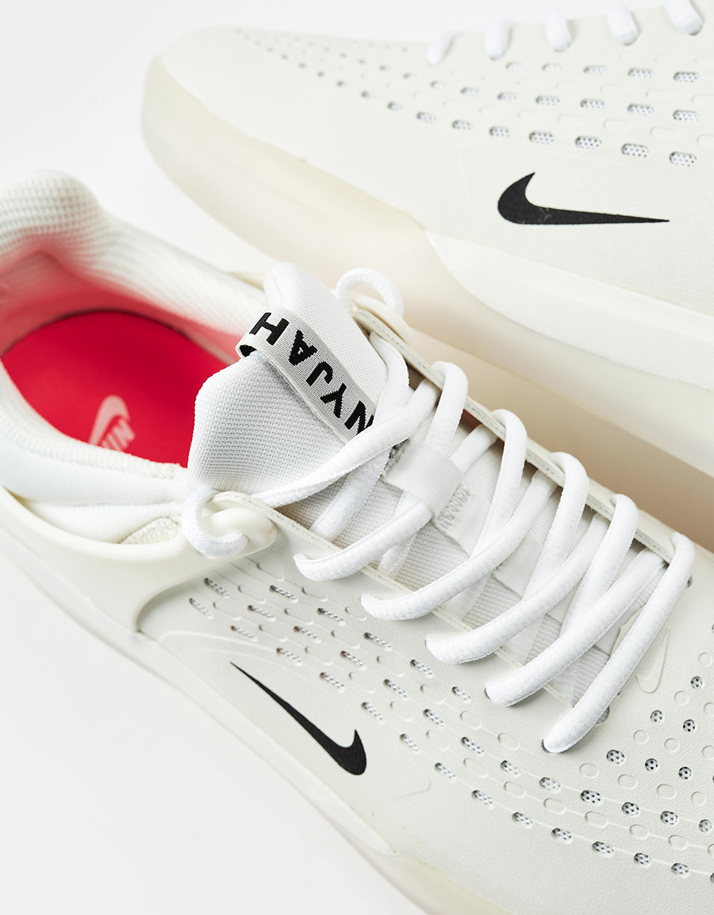 White sales nike nyjah